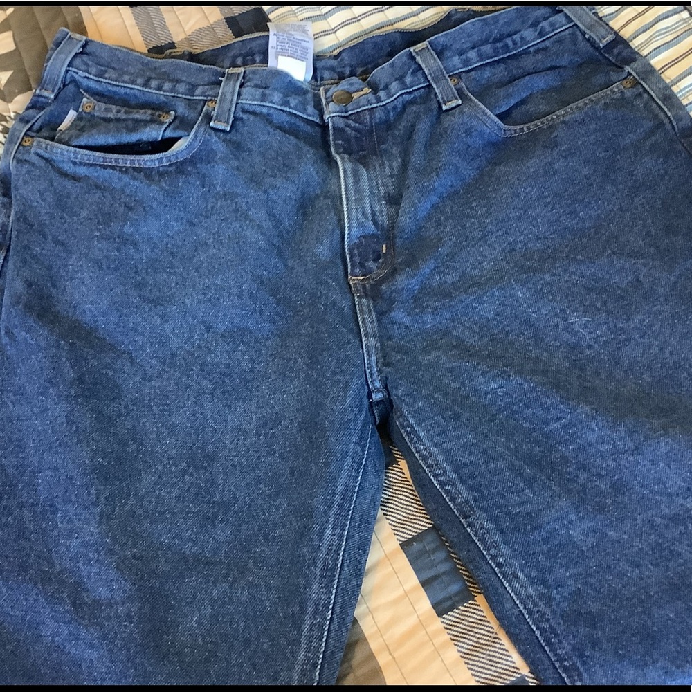 NWOT. 40x30 relaxed fit Carhartt jeans.